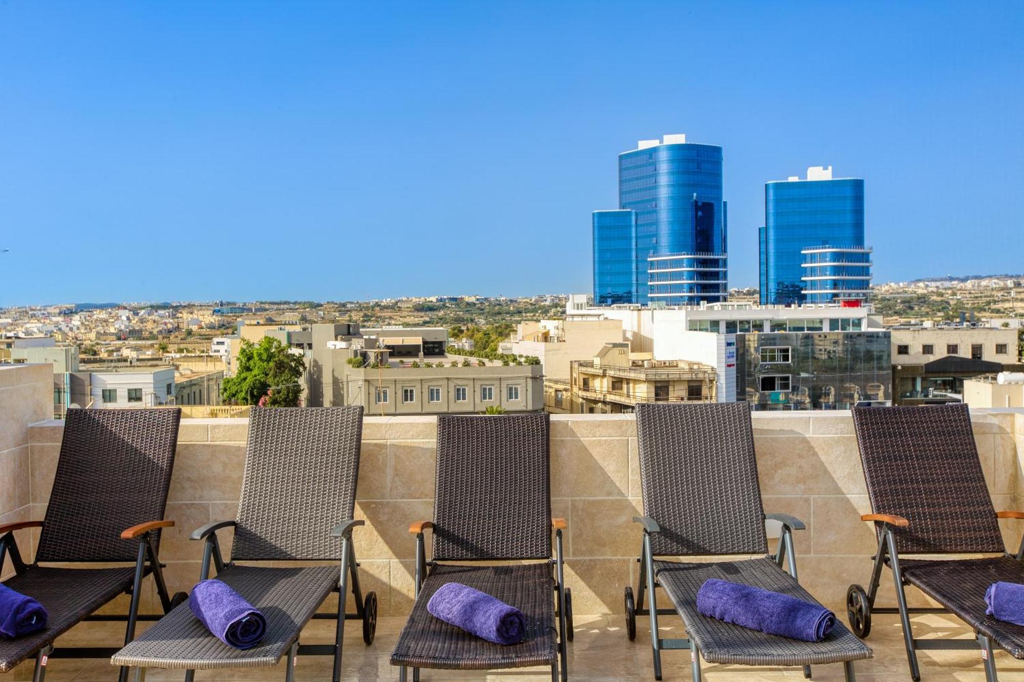 Annitchka Mansions - Penthouse In Central Malta Birkirkara Ngoại thất bức ảnh